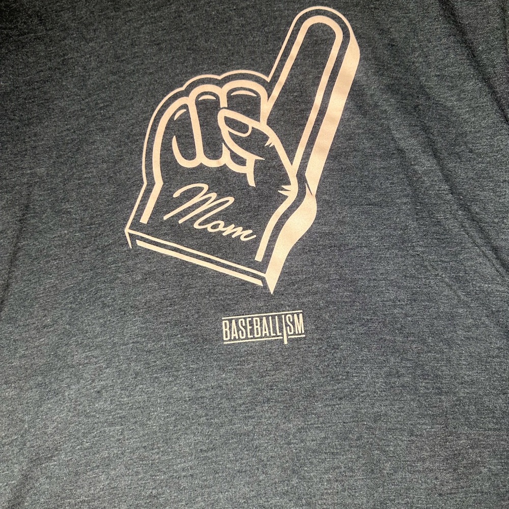 Baseballism Number One Mom | T-Shirt in Charcoal Gray - Picture 4 of 5